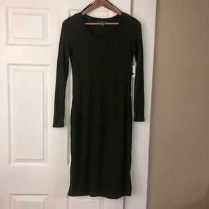 Long tight forrest green dress